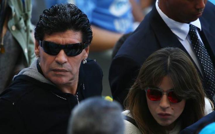 Марадона ще подкрепя Аржентина срещу Нигерия пред телевизора