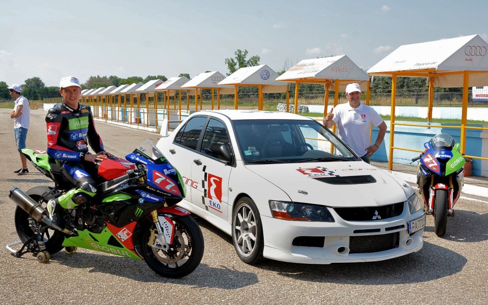 Мартин Чой и Илия Царски станаха учители по безопасно шофиране в EKO Racing School