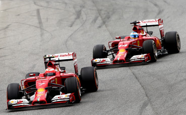 Във Ферари уверени, че ще продължат с дуото Алонсо-Кими