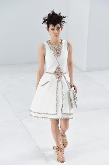 Карл Лагерфелд – креативен директор на Chanel, представи модните си виждания за сезон есен/зима 2014-2015 по време на Седмицата на модата в Париж