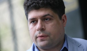 Мирослав Николов