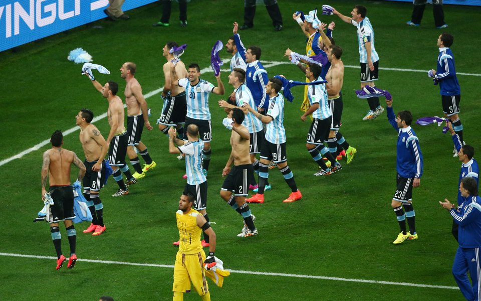 СНИМКА: Аржентинците спазиха традицията и след победата над Холандия