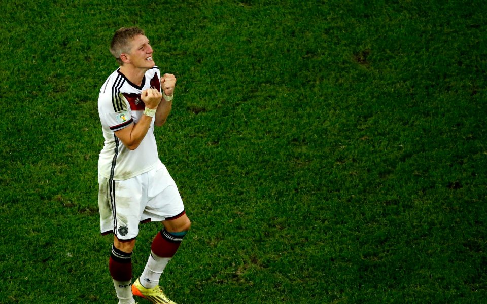 Швайнщайгер планира да играе за Германия до Евро 2016