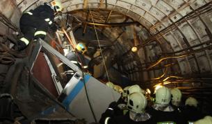 Руските медии: Какво причини катастрофата в метрото?