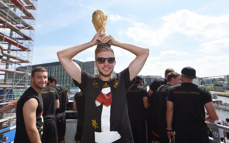 Крамер питал Рицоли, дали играе във финала на Мондиала