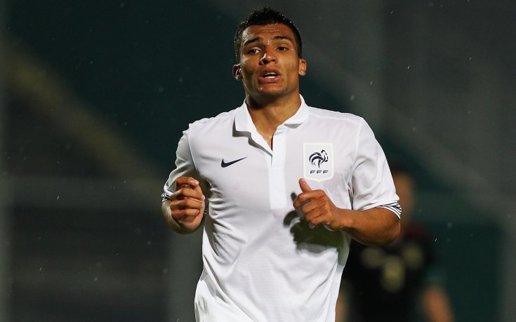 Лион се подсили с френски защитник