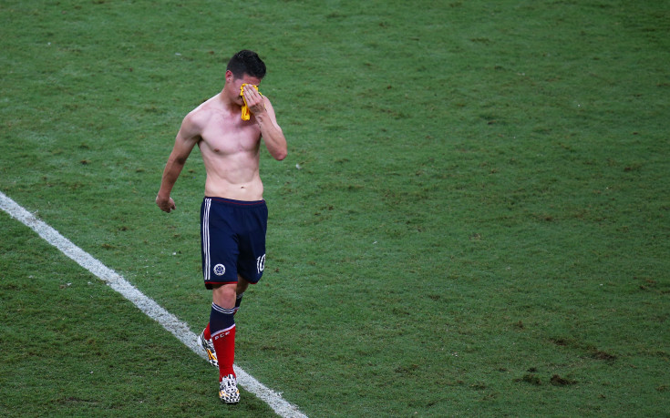 ВИДЕО: Хамес имитира Роналдо, пусна се по гащи