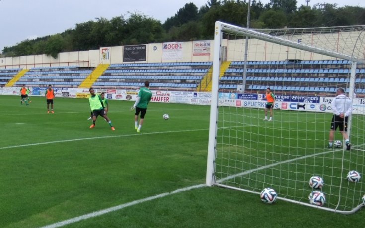 Лудогорец без испанец срещу Дюделанж