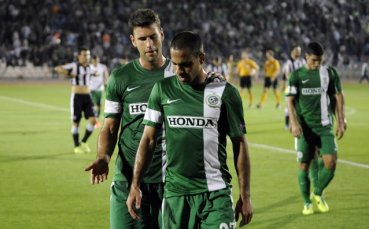 Израелски играчи се бият с пропалестински ултраси в Австрия