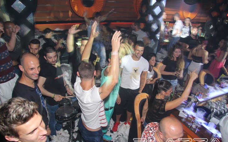 Бурният нощен купон на ЦСКА в СНИМКИ