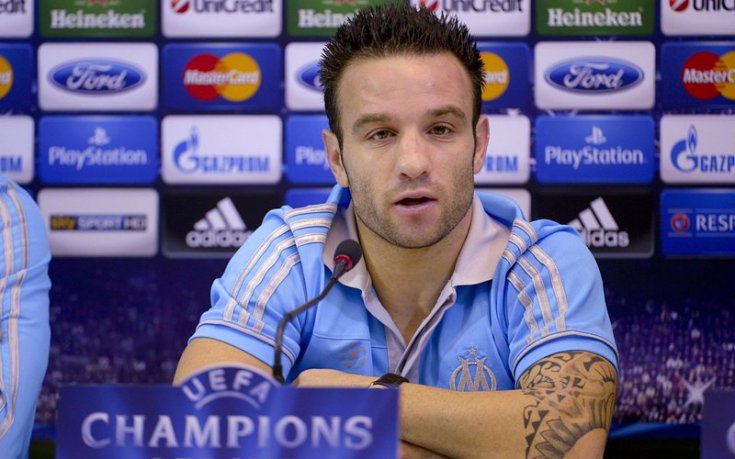 Лион връща Валбуена във Франция