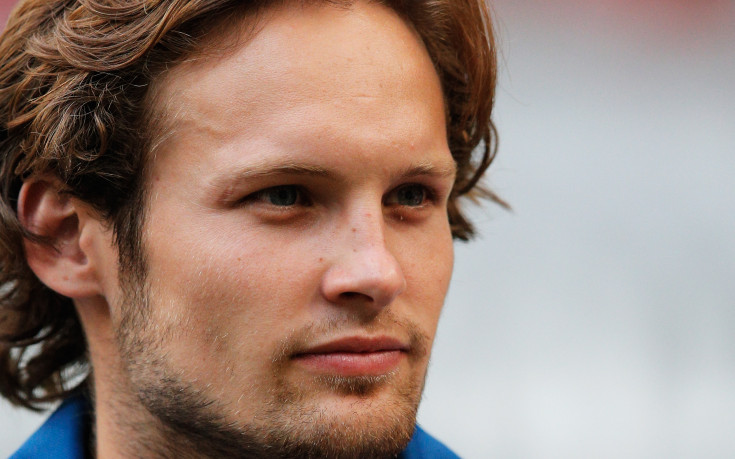 Аякс може да продаде Блинд до края на летния трансферен прозорец