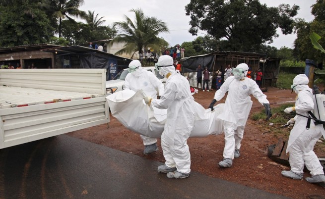 Броят на загиналите от ебола надмина 2000