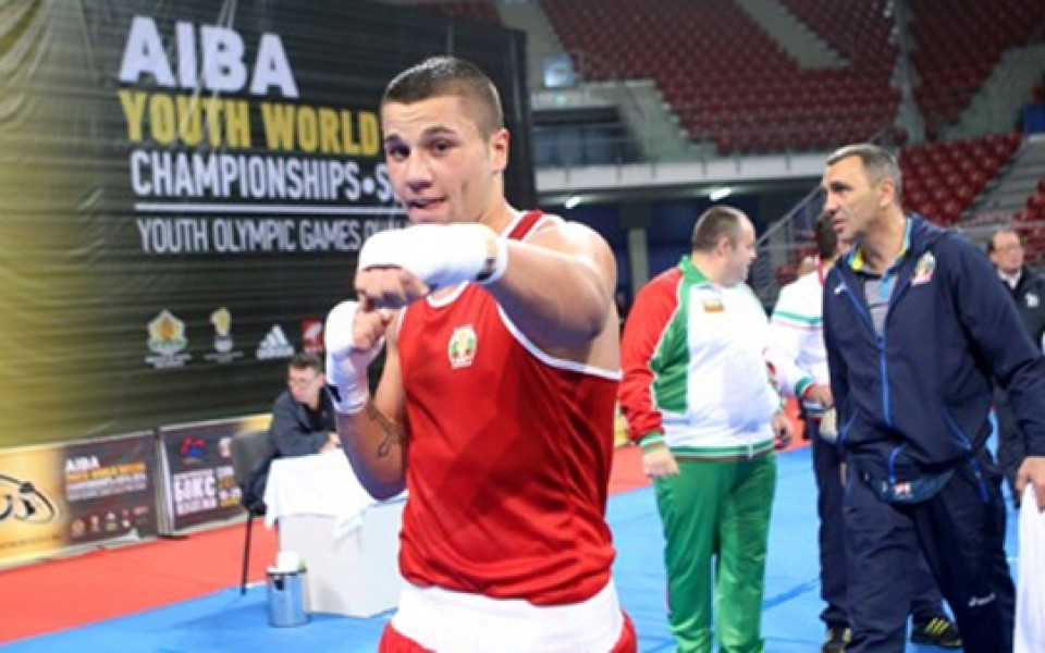 Благой Найденов на четвъртфинал на ЕП по бокс