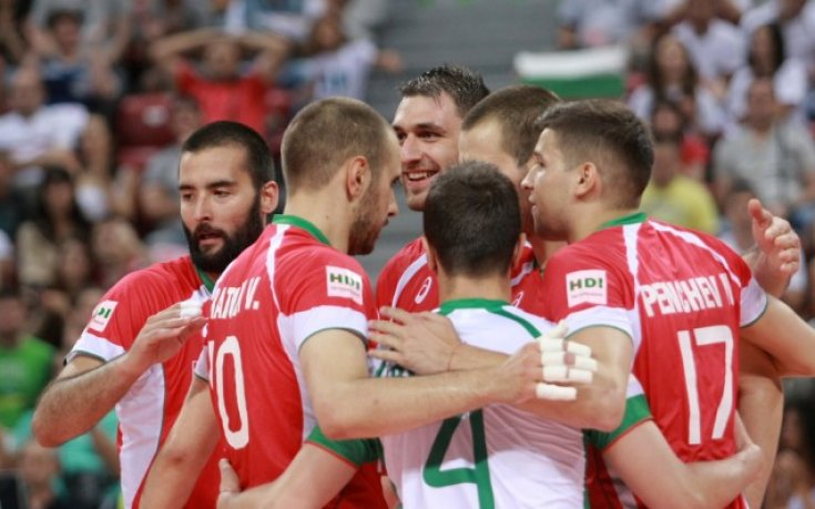 България падна от Франция с 1:3, токов удар прекъсна мача