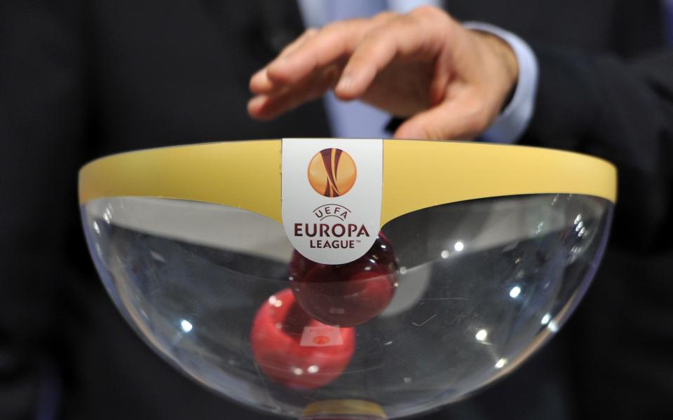 УЕФА глоби Дъндолк с 18 хиляди евро