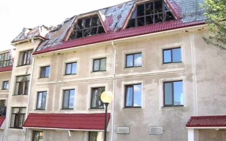 Вижте пораженията от снарядите по кампуса на Шахтьор