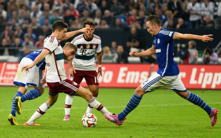 Байерн с първа издънка, гол с ръка спря баварците