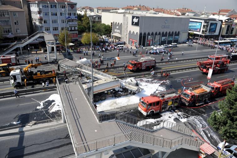 турция истанбул мост срутване
