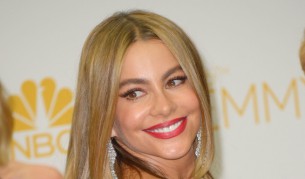 София Вергара блести в рокля на БГ моден бранд (снимки)