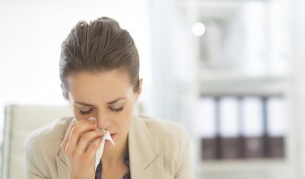 Хората, които не си доспиват, са по-застрашени от хрема