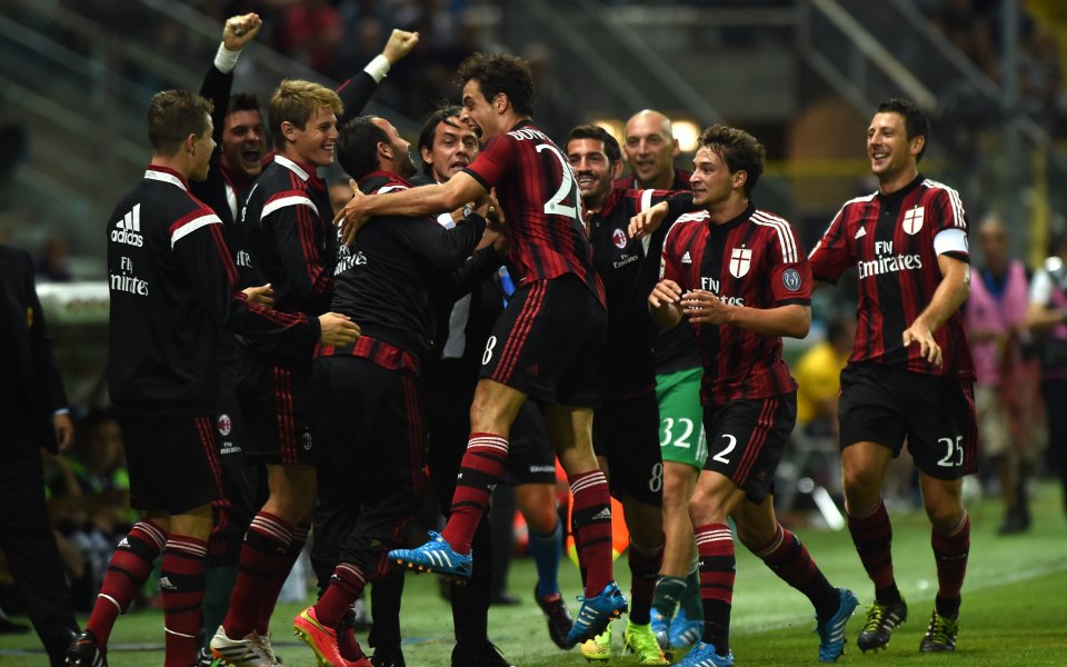 Луд мач с 9 гола изстреля Милан на върха в Серия А
