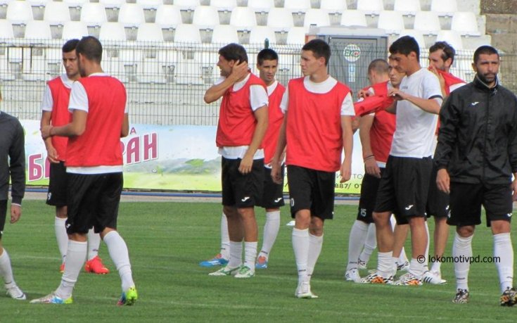 Локо Пд се спря на 21 играчи за дербито с Ботев