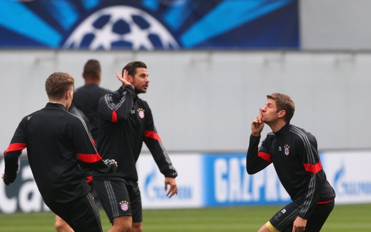 Байерн тренира на Химки Арена