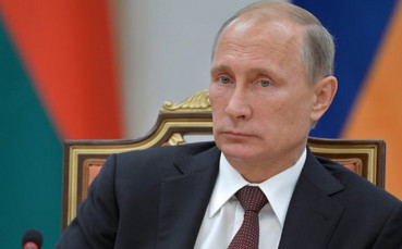Заради футбола: Лавров и Путин извикаха френския посланик
