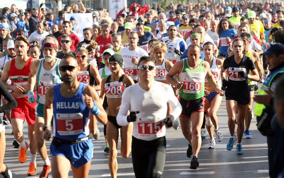 Близо 2 хиляди души стартираха в маратона на София