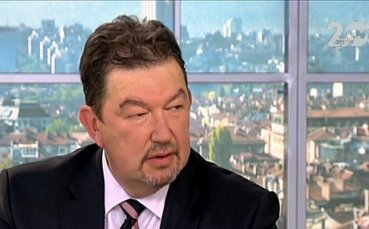 Адвокатът на Цветан Василев: Готви се физическа саморазправа с него
