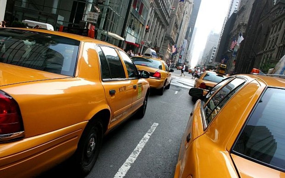 Защо такситата са жълти?