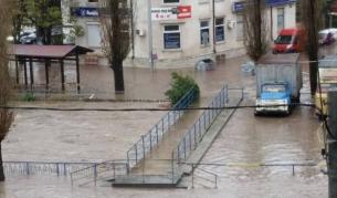 Бедствено в Бургас, Смолян и Габрово, наводнения в Хасково