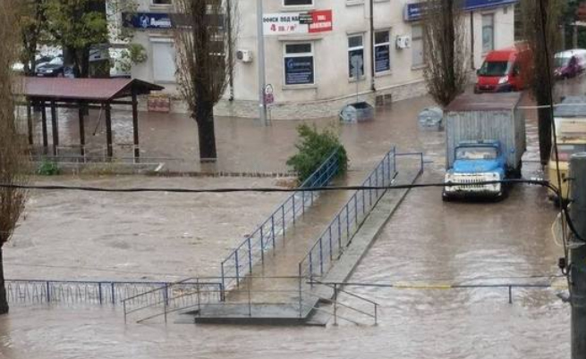 Бедствено положение в Бургас, Смолян, Габрово и Севлиево, наводнения в Хасково