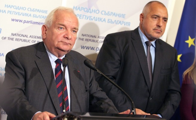Жозеф Дол и Бойко Борисов на брифинга в НС