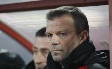 Стойчо Младенов остава днес, утре нов кръг преговори