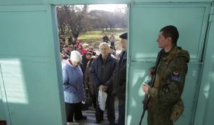 Изборен ден в сепаратистката Източна Украйна