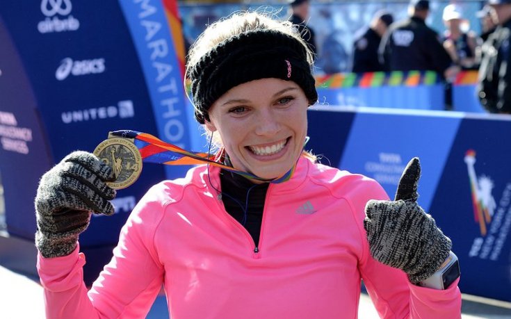 Возняцки завърши маратона на Ню Йорк с впечатляващо време, Серина я подкрепи