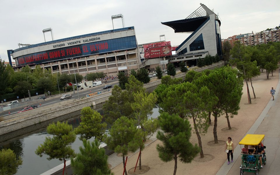 Атлетико отложи преместването на новия стадион