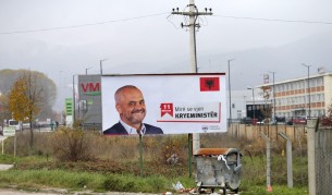 Албанци в Сърбия посрещат Рама като техен премиер