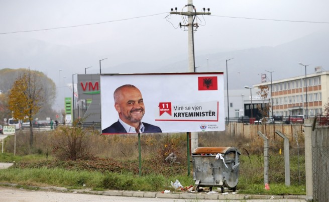 Албанци в Южна Сърбия посрещат Еди Рама като техен премиер