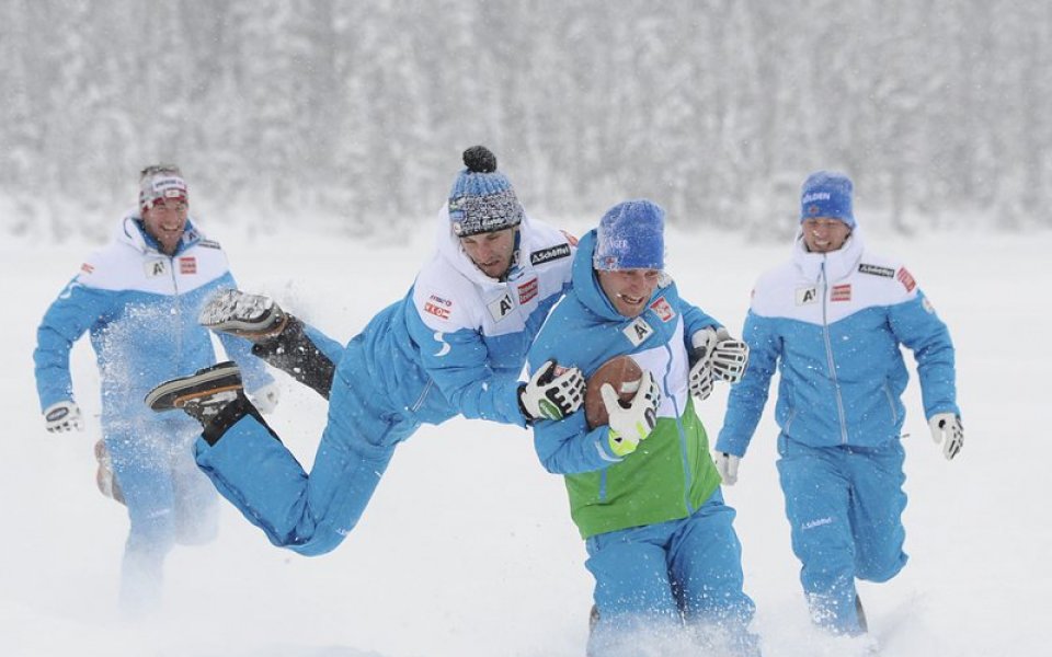 Сняг затрупа Лейс Луис преди старта за Световната купа