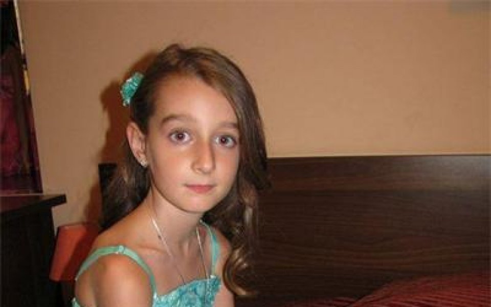 4844 лева от БФС и мача България – Малта дарени за лечението на Бобка