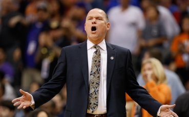 Сакраменто  уволни треньора си