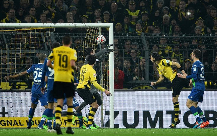 Нищо ново при Борусия, сгреши срещу Волфсбург