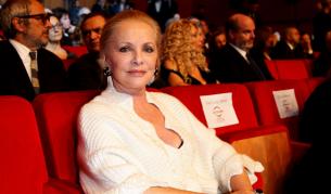 Почина италианската кинозвезда Вирна Лизи