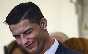 СНИМКА: Роналдо е щастлив в Дубай