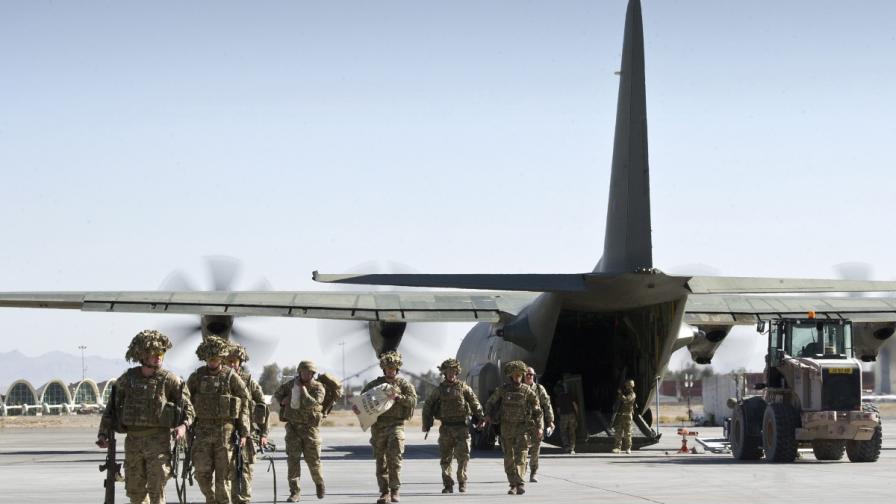 Силите на НАТО и САЩ приключват бойната си мисия по поддържане на сигурността в Афганистан