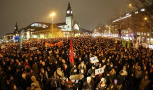 Контрашествие на противниците на ПЕГИДА в Хамбург