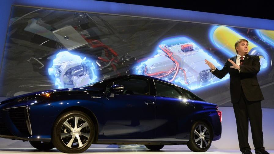„Тойота“ отвори патентите си за водородни коли